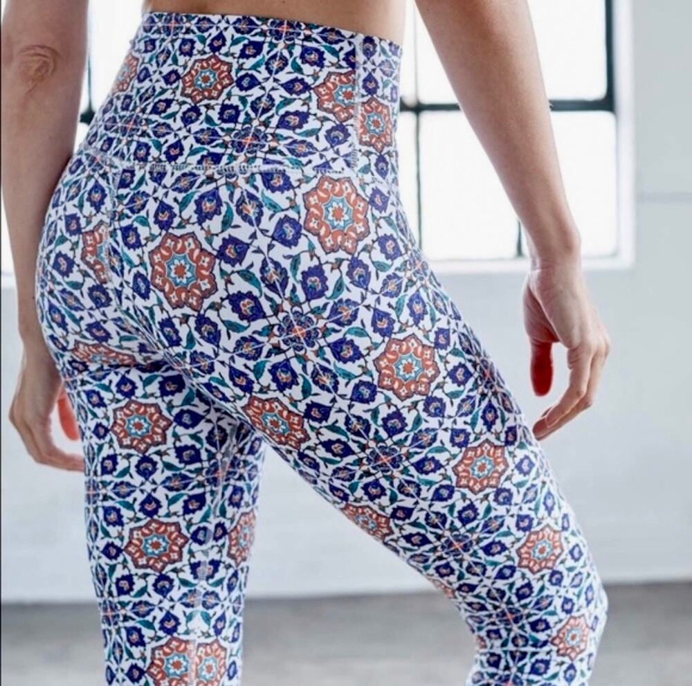 DYI S Signature Tight Tile Multi Printed Floral Vines HighRise Leggings Workout